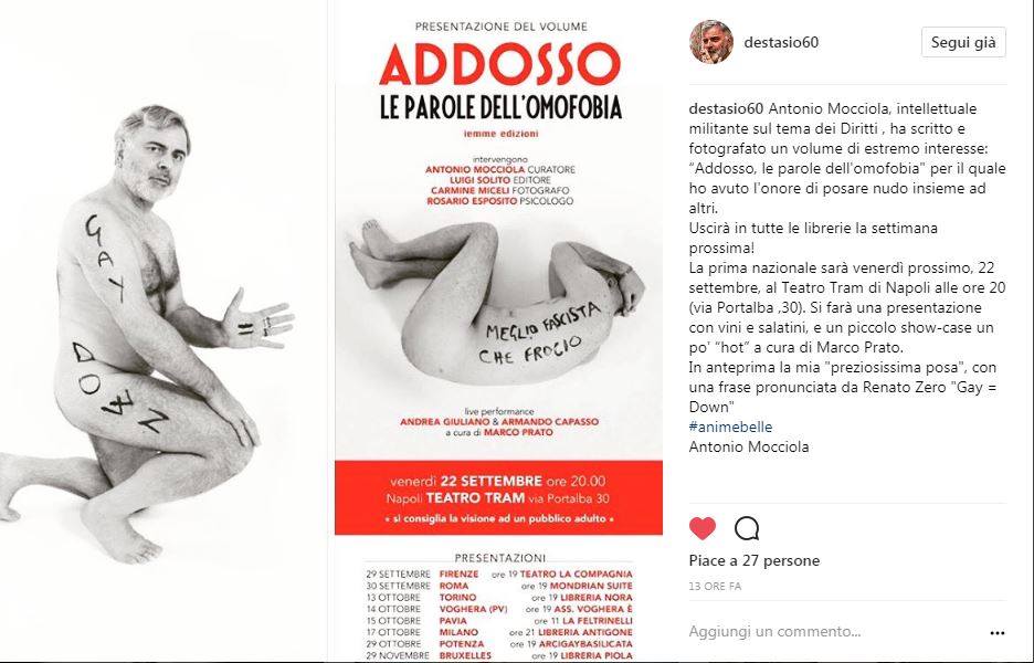 Napoli, consigliere Pino De Stasio si spoglia contro omofobia: foto censurate su Facebook