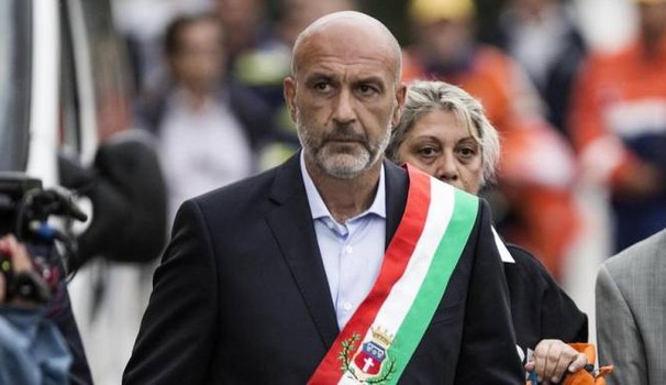 Terremoto, sms solidali. Sergio Pirozzi (Amatrice): "Tradita la volontà popolare"