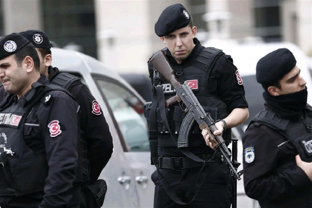 Isis pronto a colpire, 3 arresti in Turchia: preparavano attentati "sensazionali"