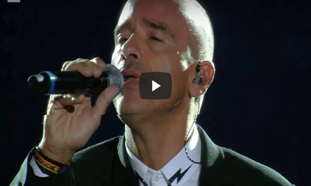 YOUTUBE Eros Ramazzotti ricorda Pavarotti ma si confonde: "Jovanotti..."