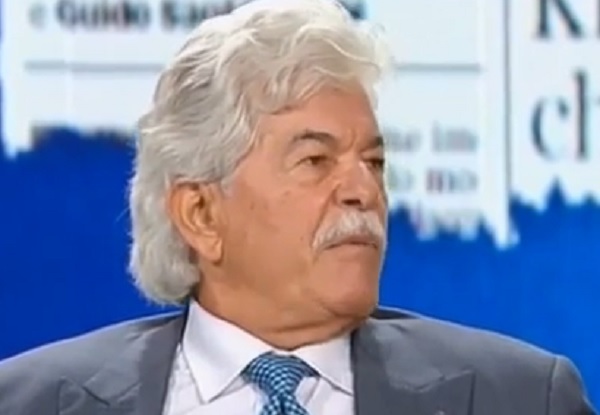 Antonio Razzi e l'italiano: "Magari saprei scrivere..." VIDEO