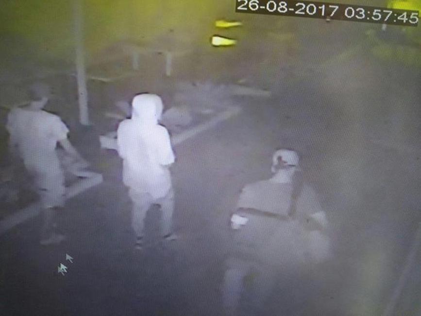 Stupri Rimini, 2 minorenni si consegnano dopo la diffusione delle foto che li inchiodano