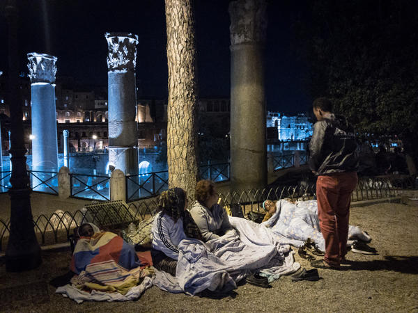Sgomberi: via Curtatone è la punta dell’iceberg. A Roma migliaia di italiani e stranieri vivono in case occupate
