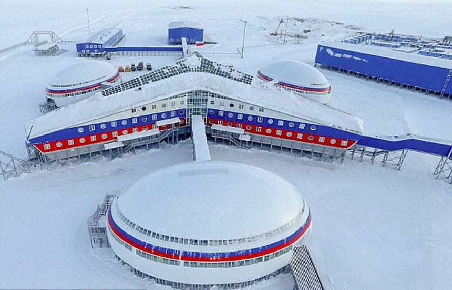 Russia si espande nell'Artico, Gb chiede aiuto alla Nato. Nuova Guerra Fredda?