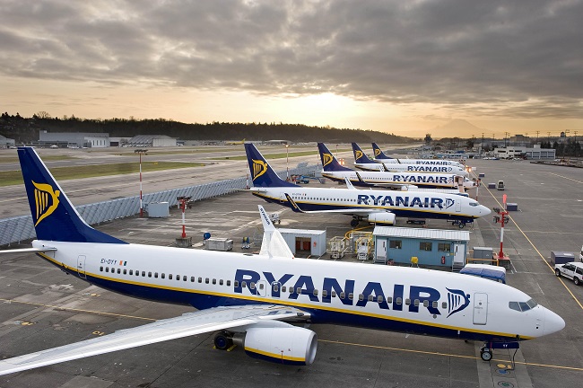 Ryanair, voli cancellati in Italia sono 702 fino a fine ottobre: l'elenco