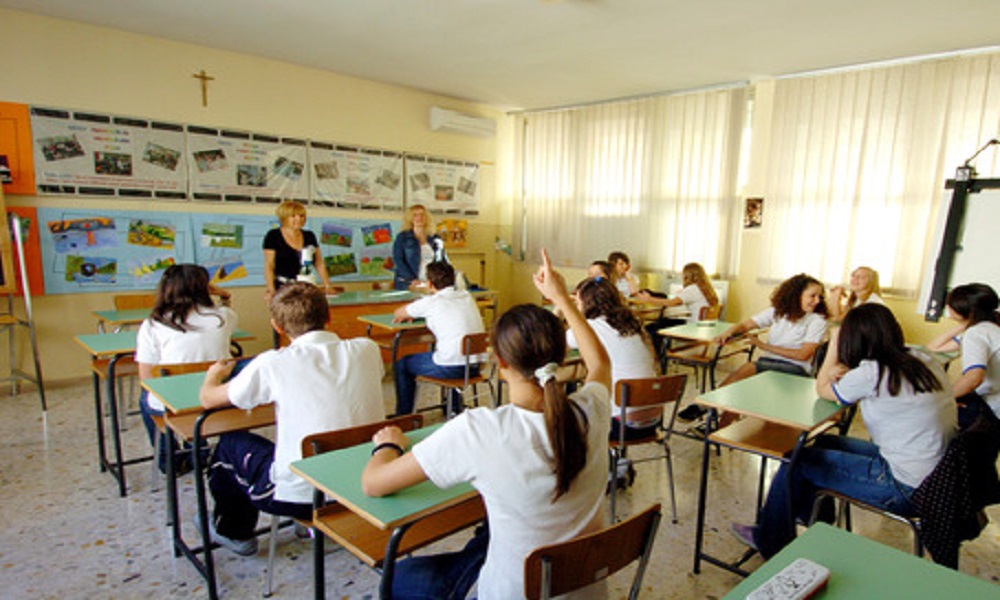 Maltempo Salerno, domani scuole chiuse