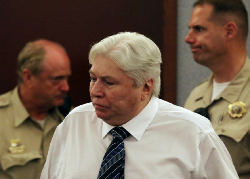 Las Vegas, ingaggia sicario per far fuori la moglie, poi ammazza il killer: condannato a morte