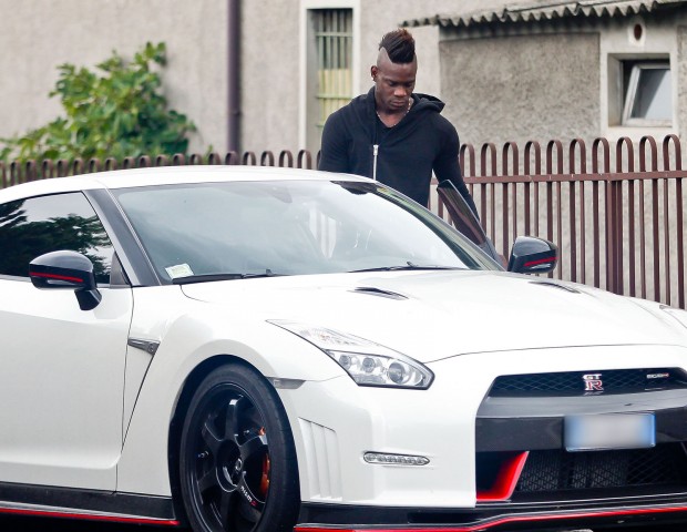 balotelli-auto