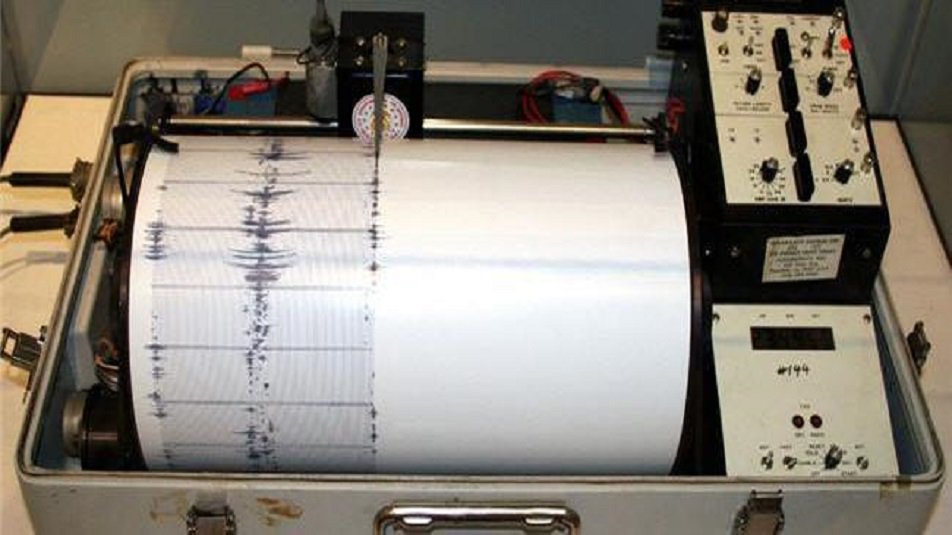 Terremoto, scossa magnitudo 3.7 al largo delle isole Eolie
