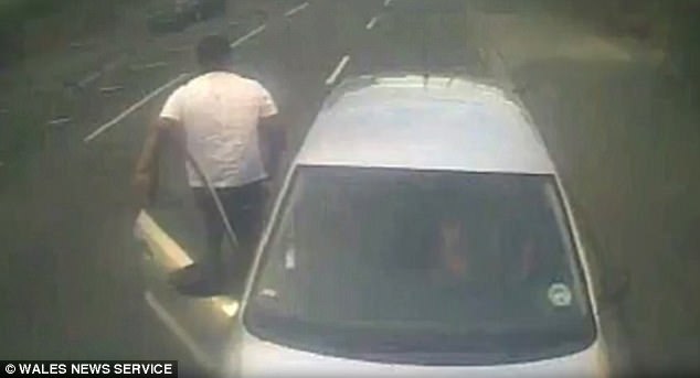 Tampona_bus_apposta_scozia