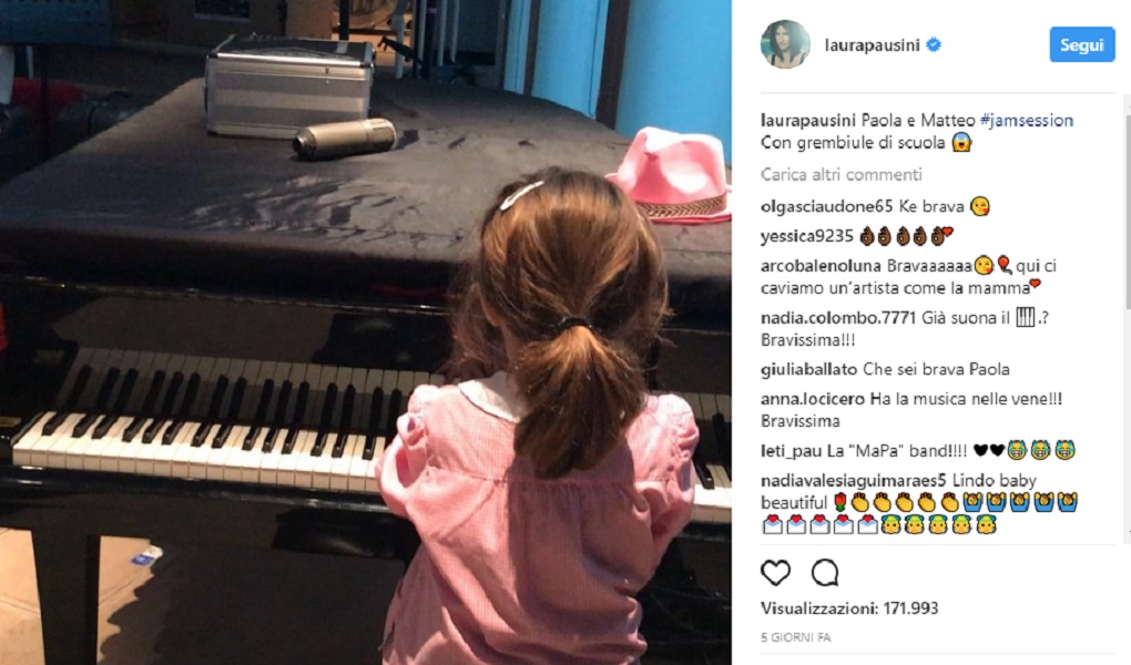 laura-pausini-pianoforte