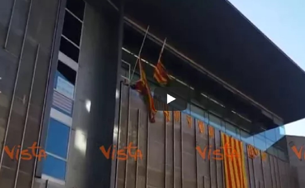 bandiera-spagnola-abbassata