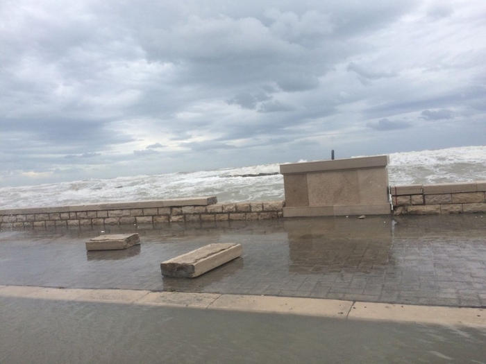 bari-lungomare-maltempo-ansa