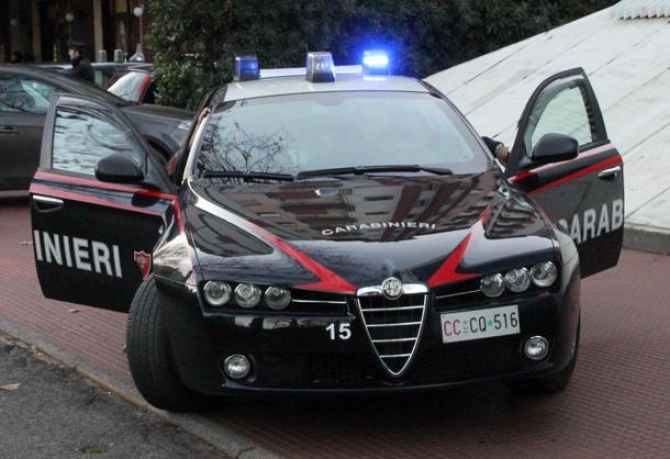 Firenze, i verbali delle studentesse americane: "Così quei carabinieri ci hanno violentate"