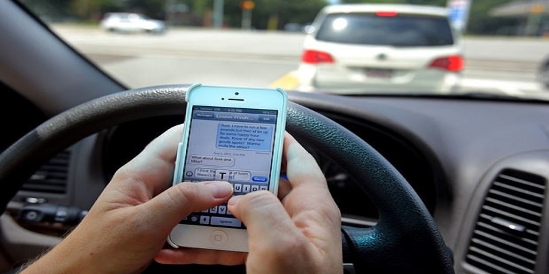 cellulare-guida-vigili-borghese