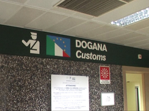 ciampino-aeroporto-caricabaterrie-cellulari