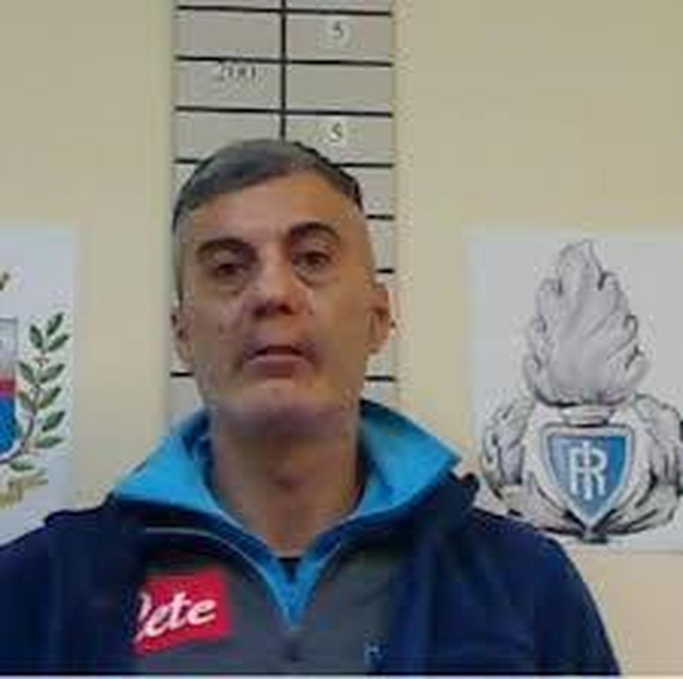 Scampia, staccano la testa e...ci giocano a pallone