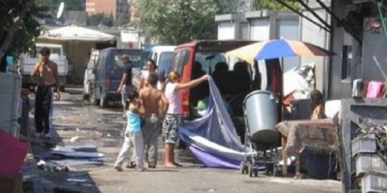 Napoli, omicidio nel campo rom di Ponticelli: arrestate 2 donne in Romania