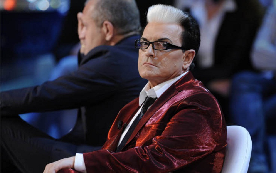 Grande Fratello Vip, Cristiano Malgioglio: "Fidanzato con un uomo di Dublino di 35 anni"