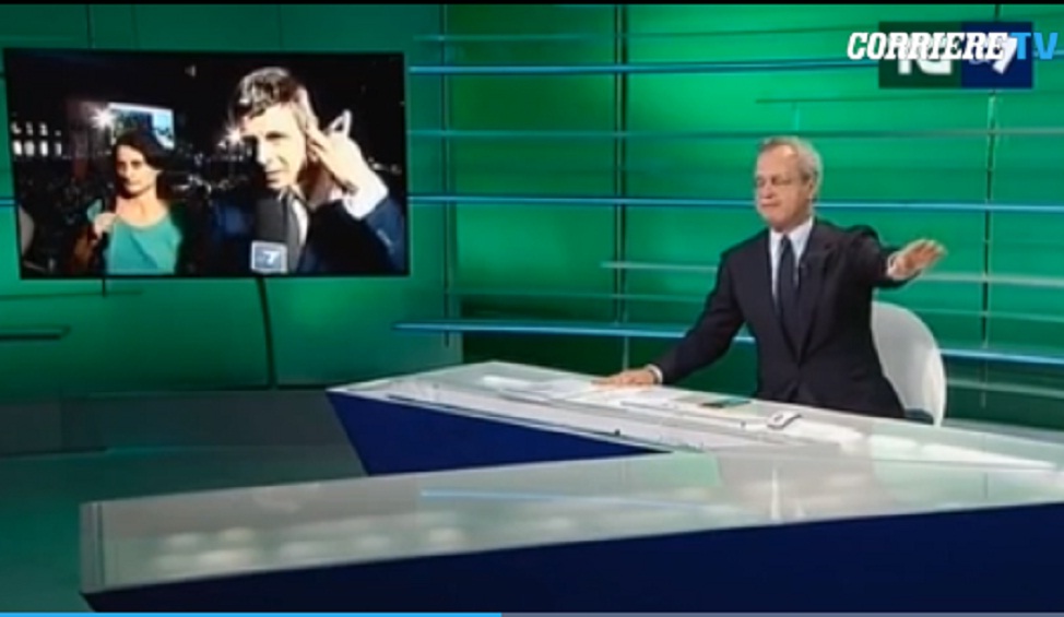 VIDEO Enrico Mentana e la battuta all'inviato del Tg La7: "Paolo Celata sei distratto...stai rimorchiando?"