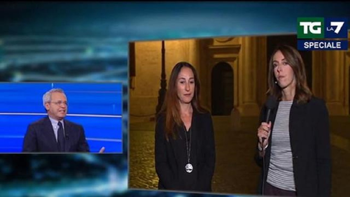 Paola-Taverna-legge-zompata