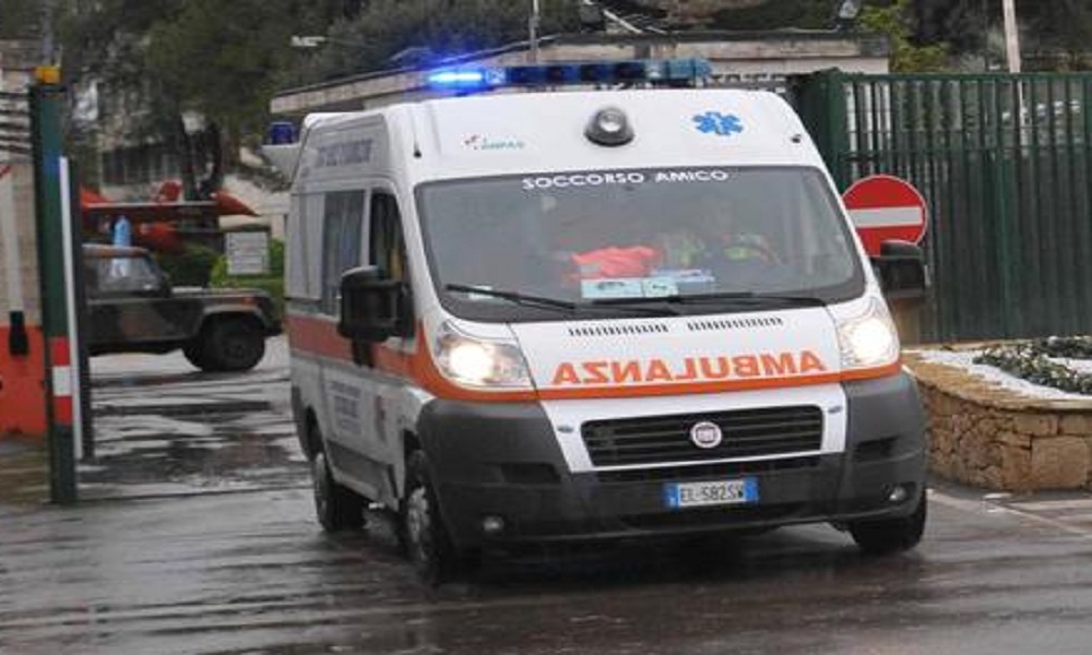 portogruaro-accoltella-vicina