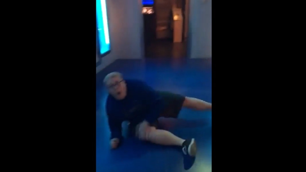 spaventato-morte-museo-washington