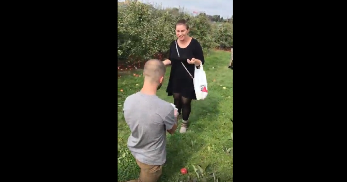 sposarmi-mela-addosso