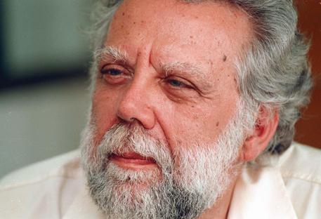 Staino dalla Unità ad Avvenire: "Rimango anticlericale. Ma ora c’è Bergoglio"