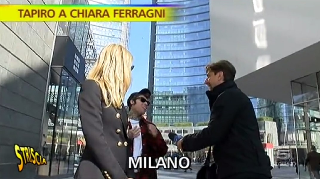 chiara_ferragni_tapiro_oro_striscia