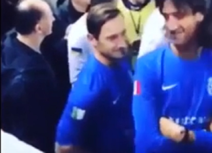 totti-scherza-delvecchio