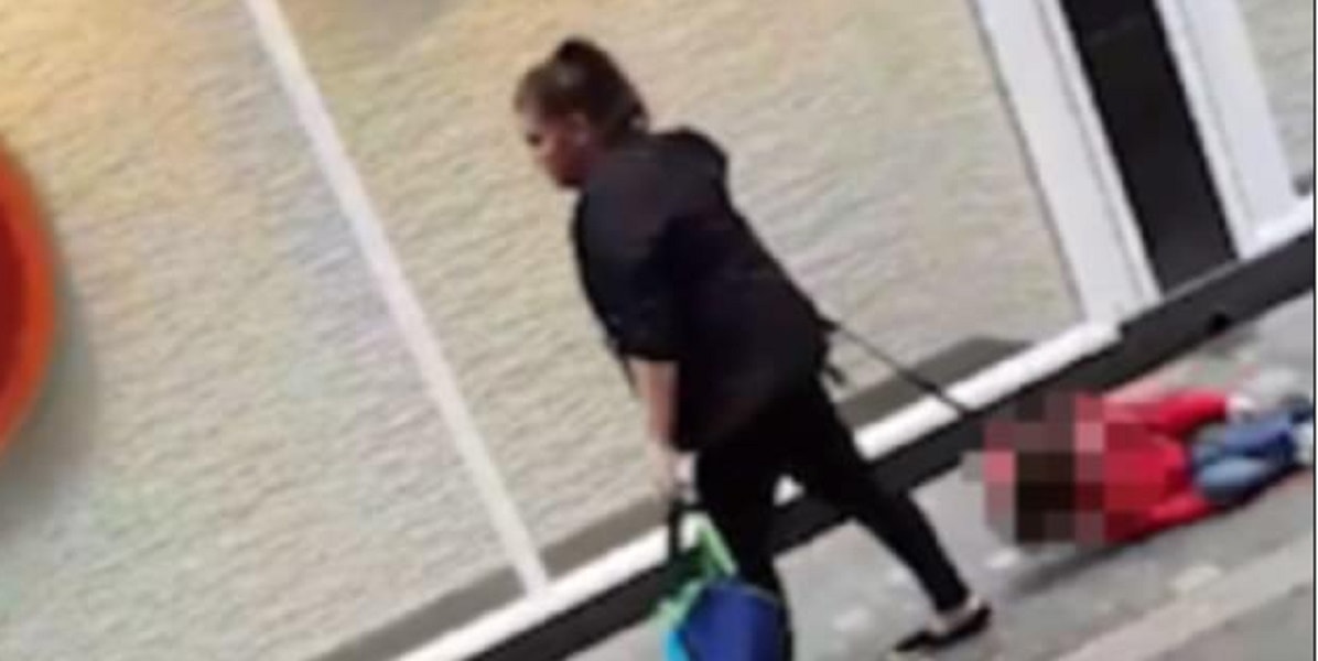 trascina-bambino-muto