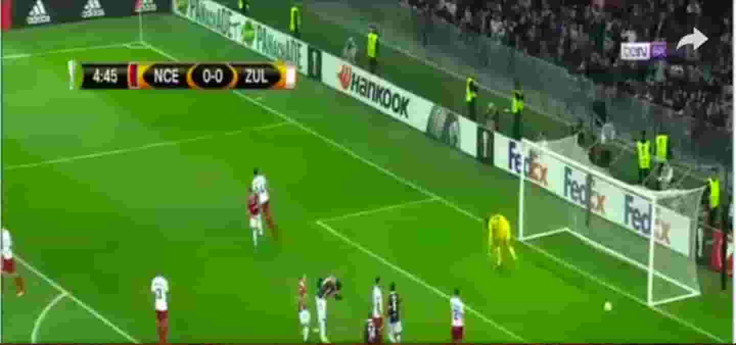 mario-balotelli-inchino