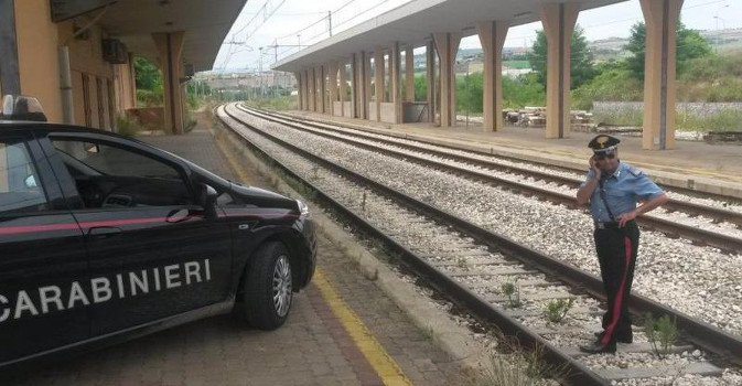 firenze-treno-deraglia