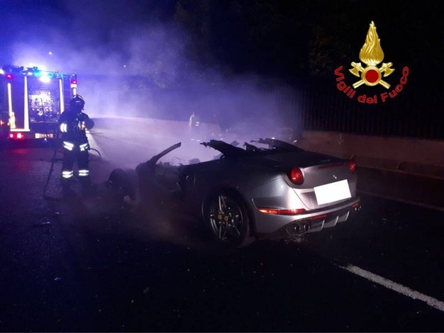 ferrari-fiamme-pompieri