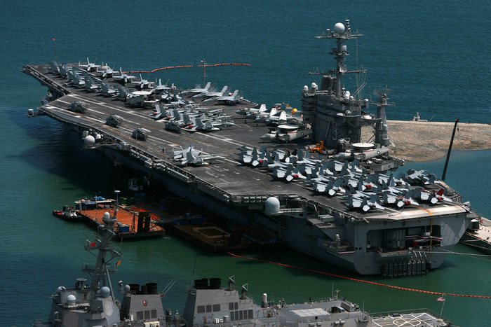 portaerei-usa-ansa