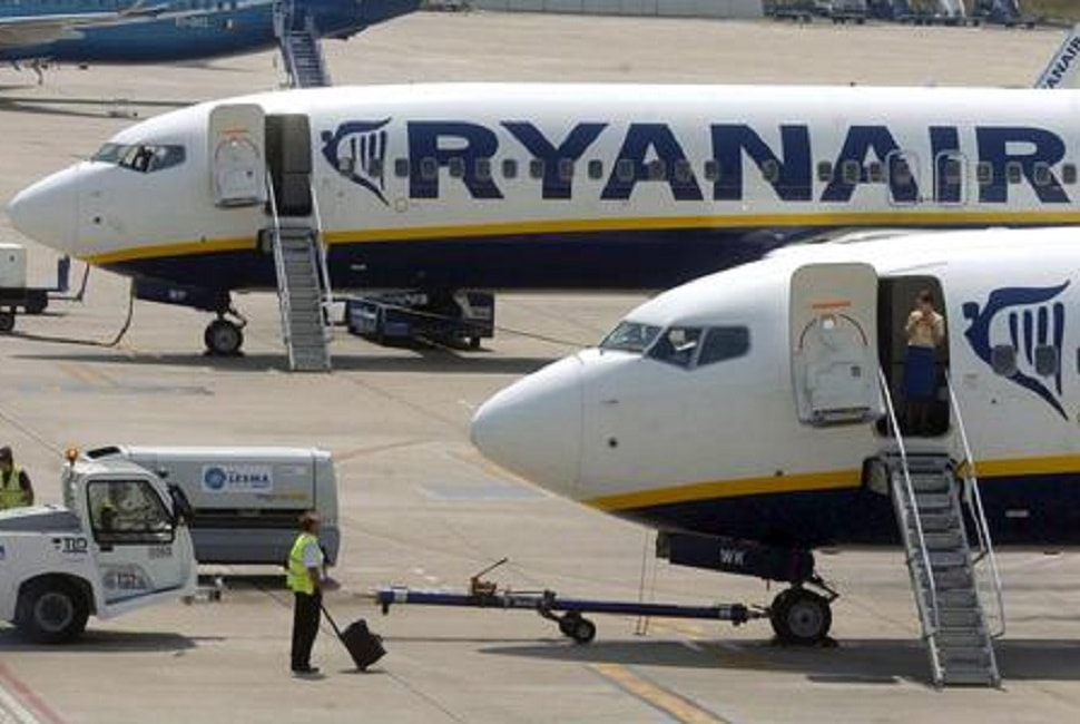 ryanair- aerei-pista