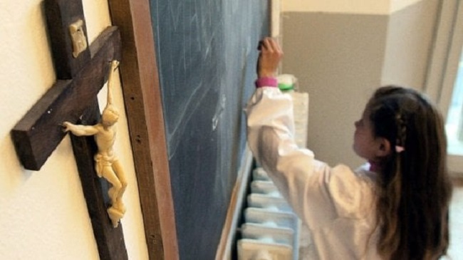 ragusa-moleti-scuola-vietato-pregare