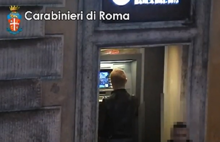 bulgari-bancomat-piazza-di-spagna