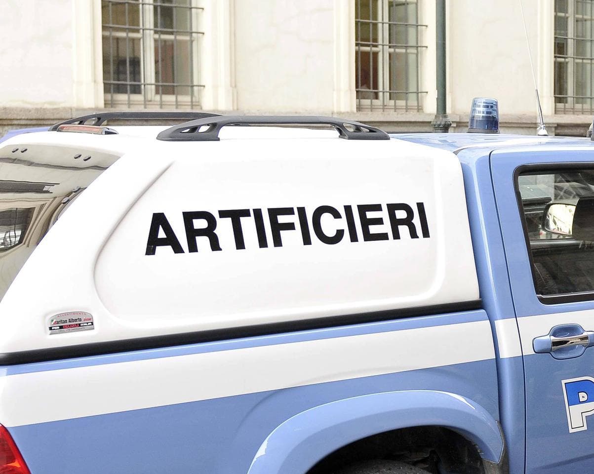 roma-liceo-peano-bomba