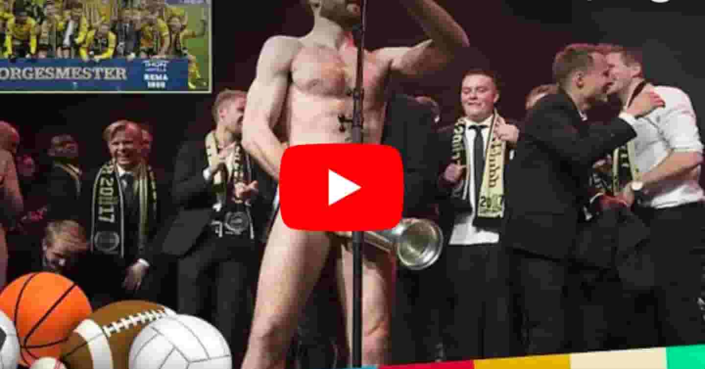 calciatore-pene-coppa