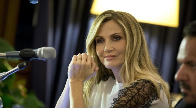 lorella-cuccarini-avances