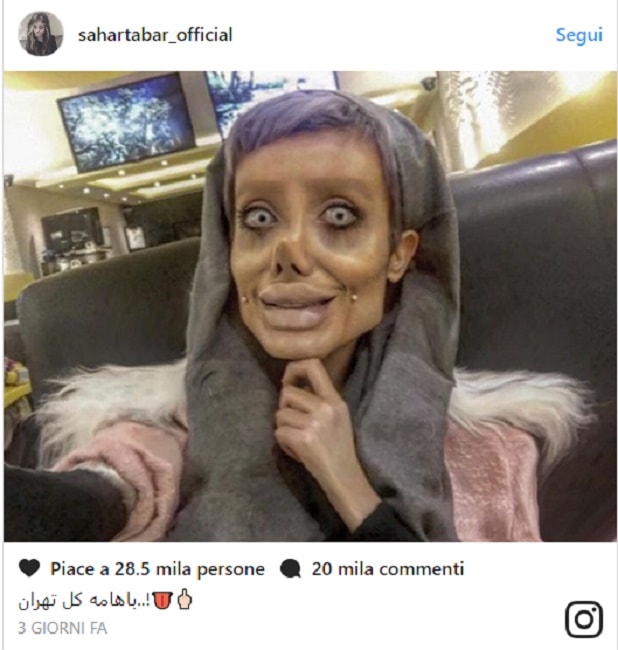 assomiglia-jolie-plastica