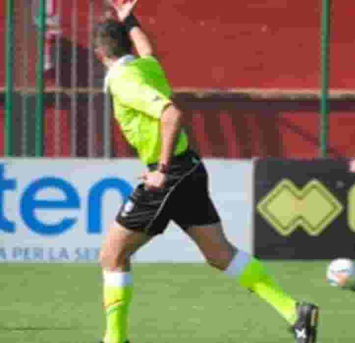 malore-arbitro-partita-sospesa