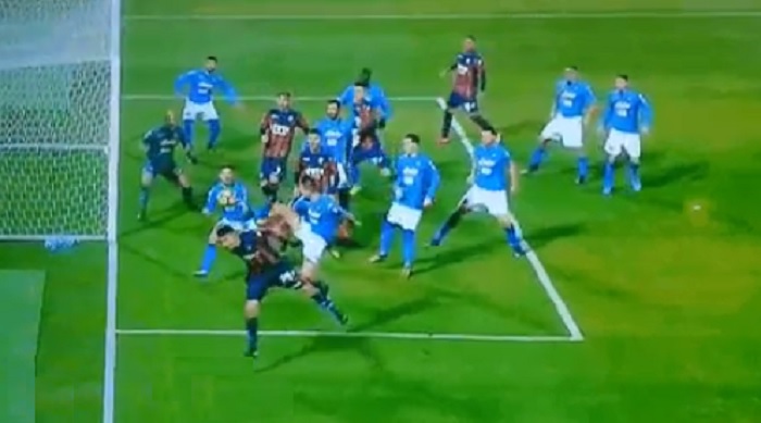 mertens-mano-crotone