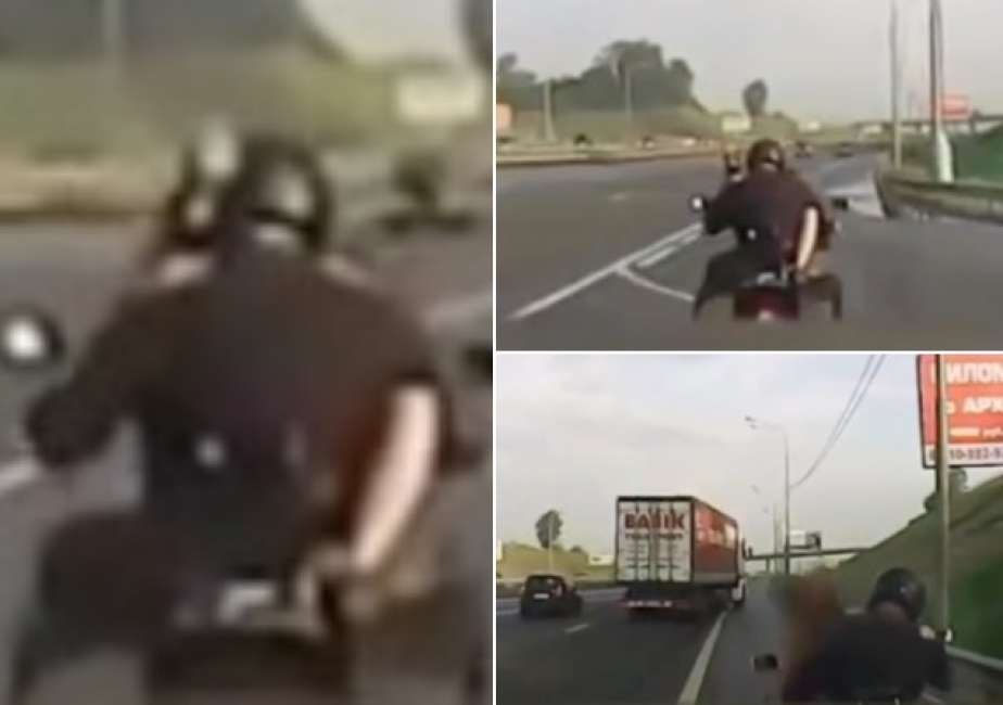 Sesso-moto-autostrada