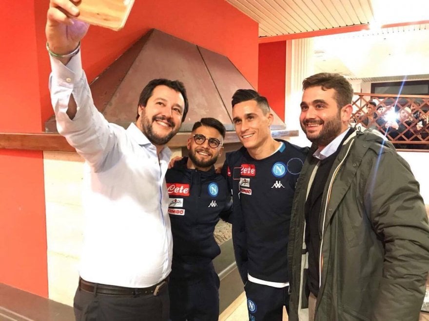 salvini-selfie-giocatore-napoli
