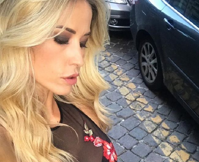 elena-santarelli-post-instagram