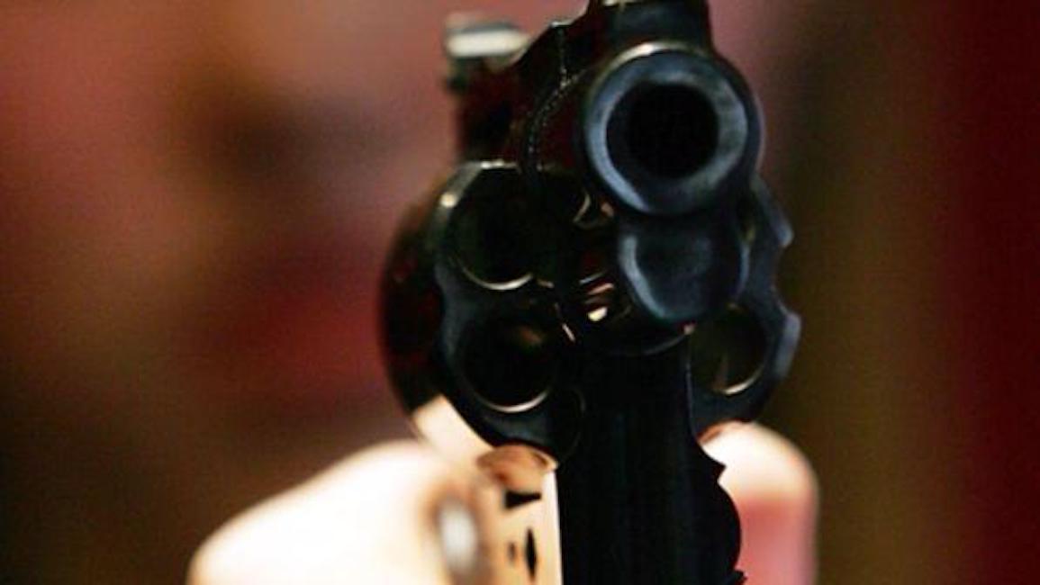 Insegue-moglie-amante-spara