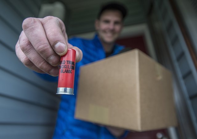 Ladri-pacchi-vendetta-esplosiva